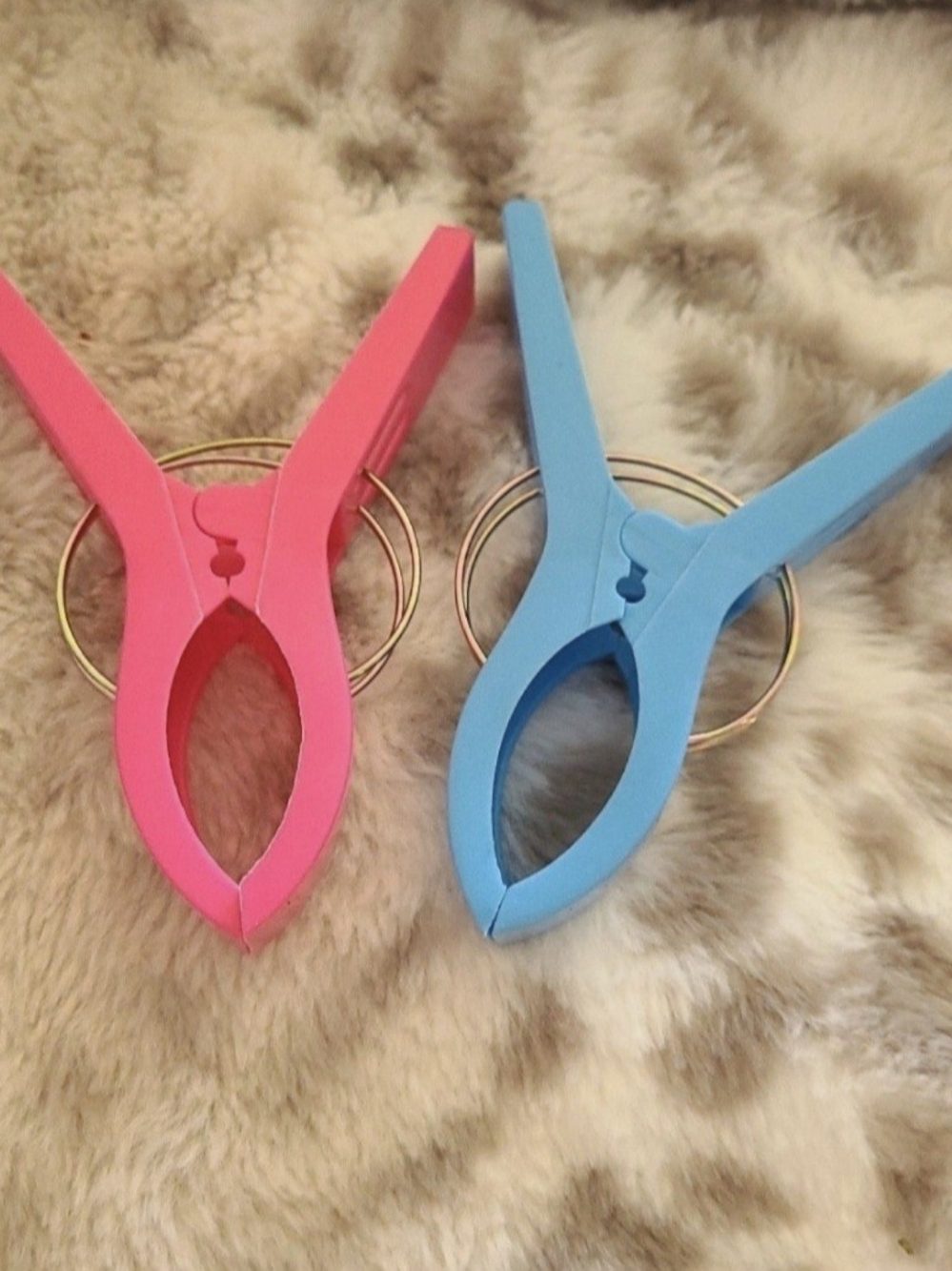Amazon Pink and Blue Towel Clips with Gold Rings - Set of 2